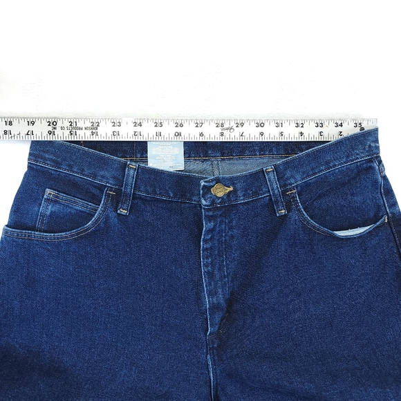 Wrangler Jeans Mens 14X32 Blue Denim Straight Leg Mid Rise Lightweight Outdoors - Picture 8 of 10